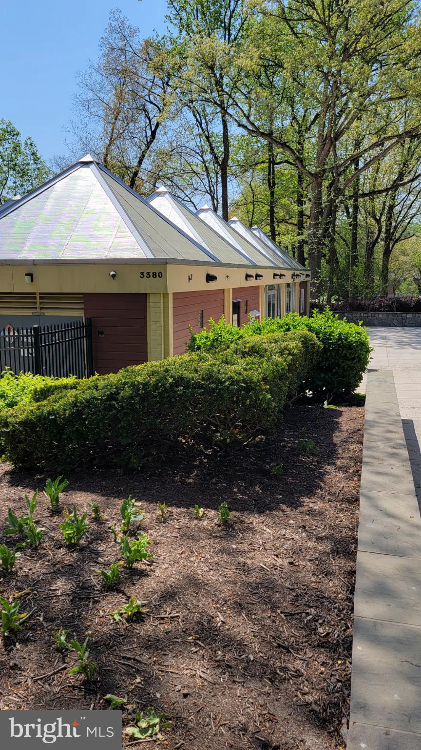 STRATHMEADE SPRINGS - Residential