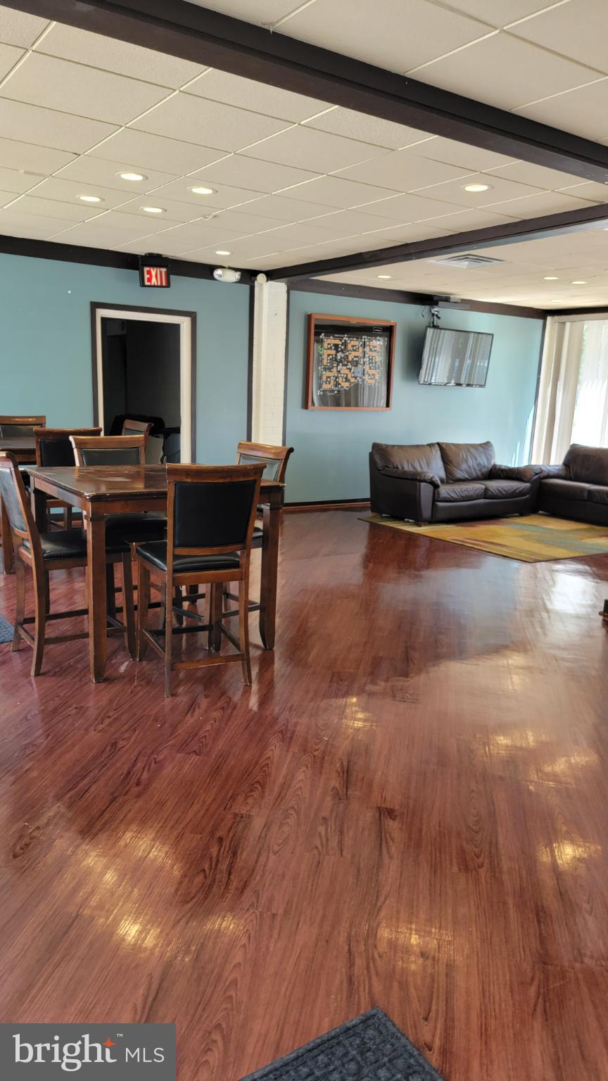 STRATHMEADE SPRINGS - Residential