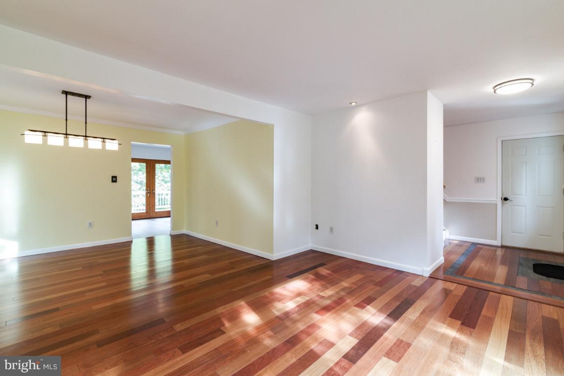 LAKE RIDGE - SPRINGWOODS - Residential