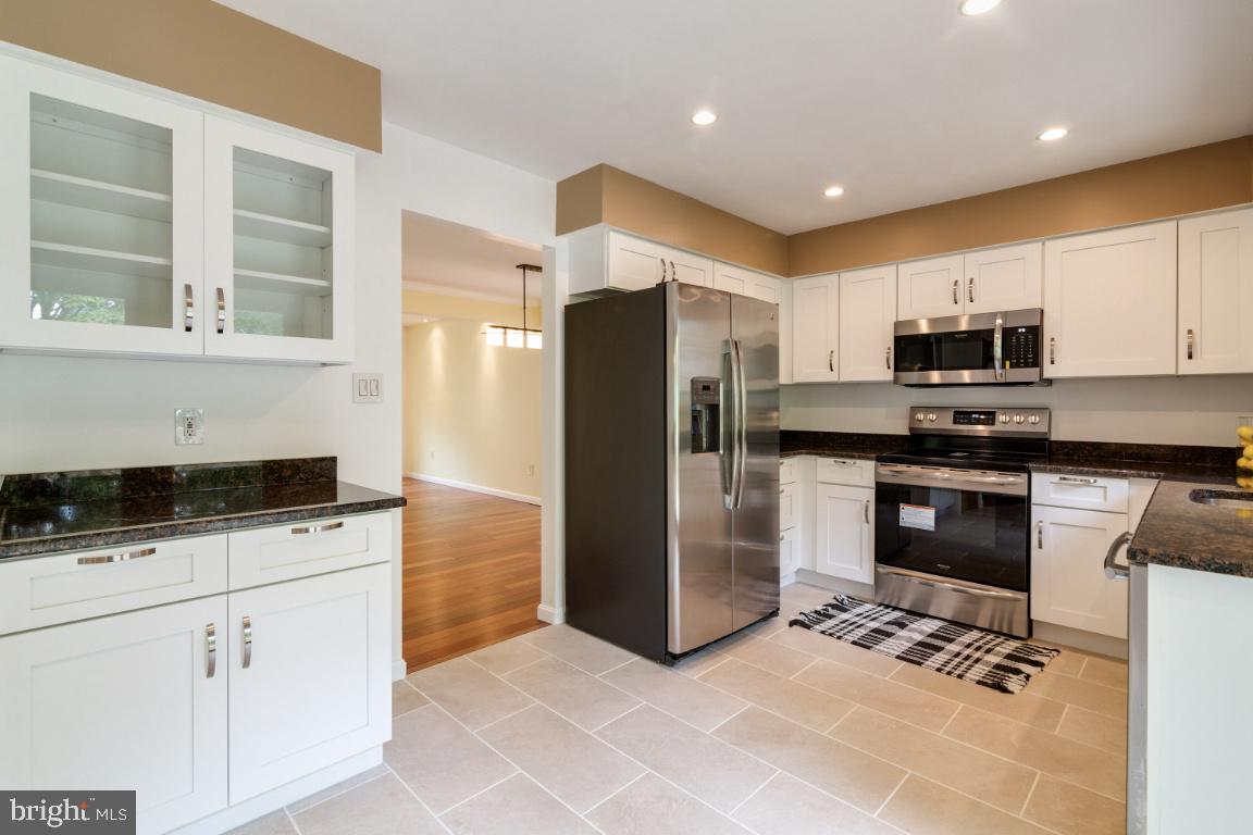 LAKE RIDGE - SPRINGWOODS - Residential