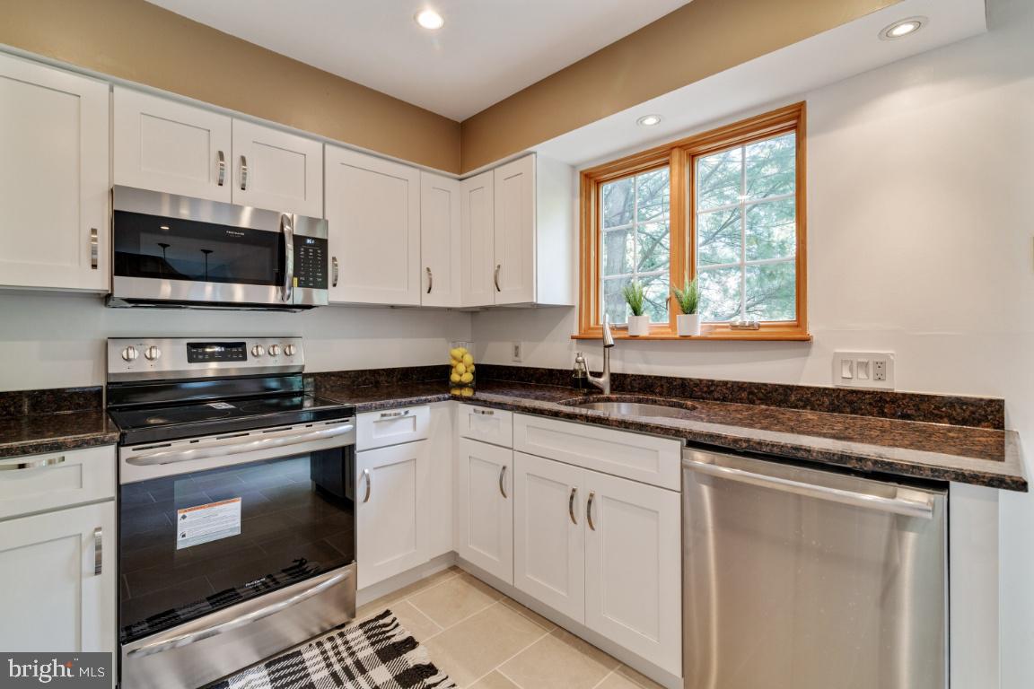 LAKE RIDGE - SPRINGWOODS - Residential