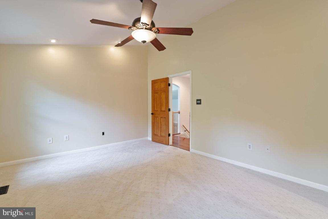 LAKE RIDGE - SPRINGWOODS - Residential