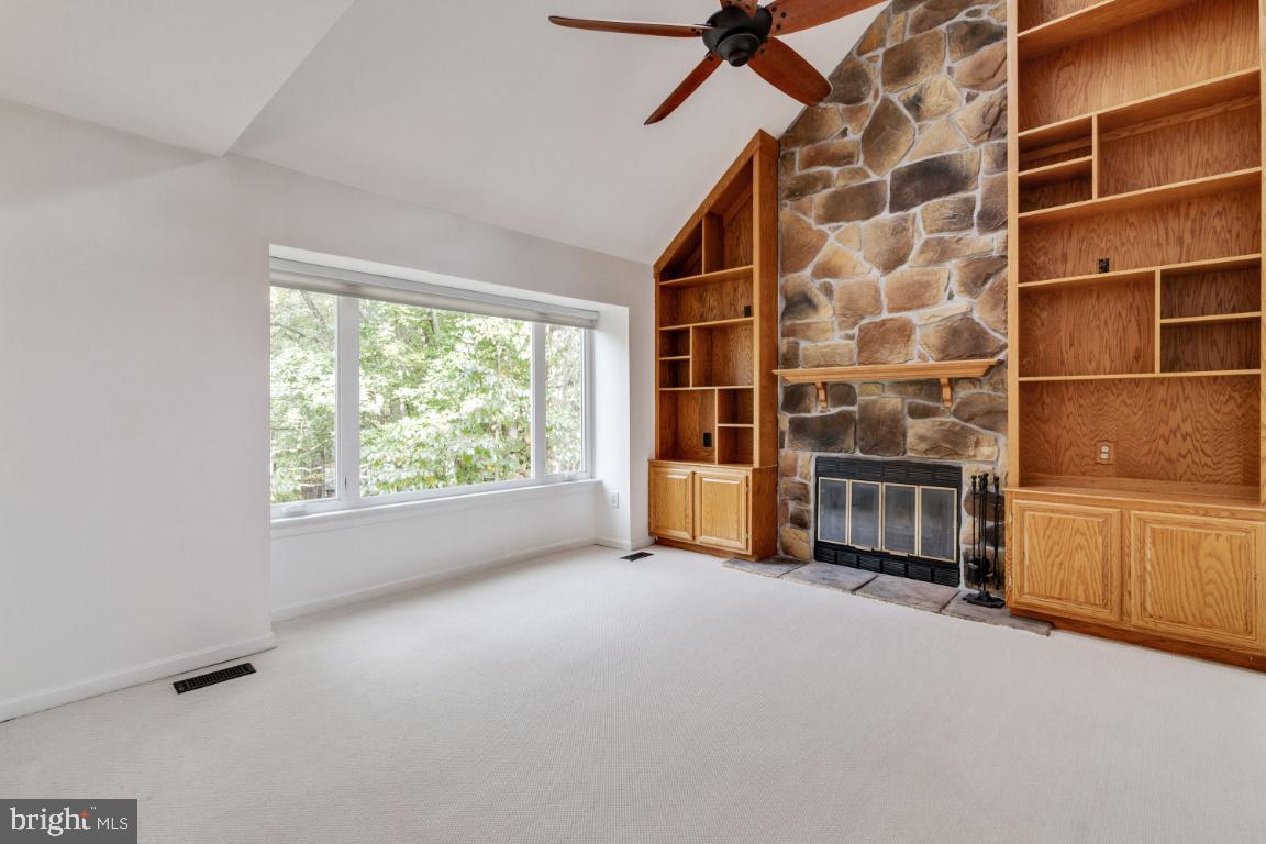 LAKE RIDGE - SPRINGWOODS - Residential