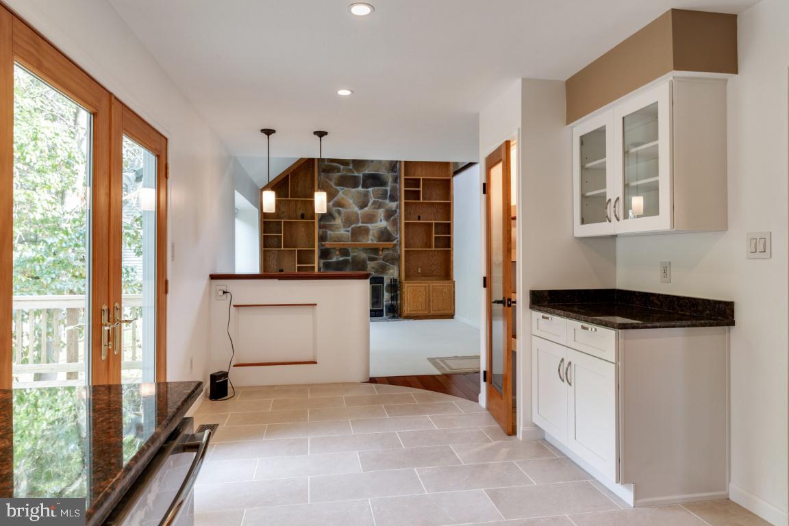 LAKE RIDGE - SPRINGWOODS - Residential