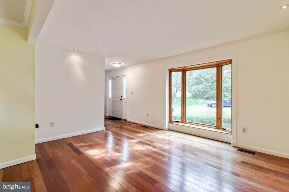 LAKE RIDGE - SPRINGWOODS - Residential