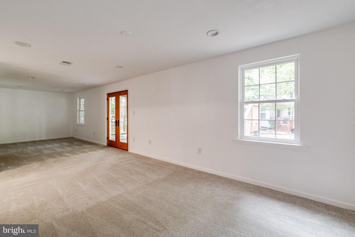 LAKE RIDGE - SPRINGWOODS - Residential