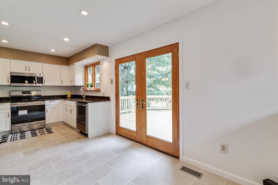 LAKE RIDGE - SPRINGWOODS - Residential