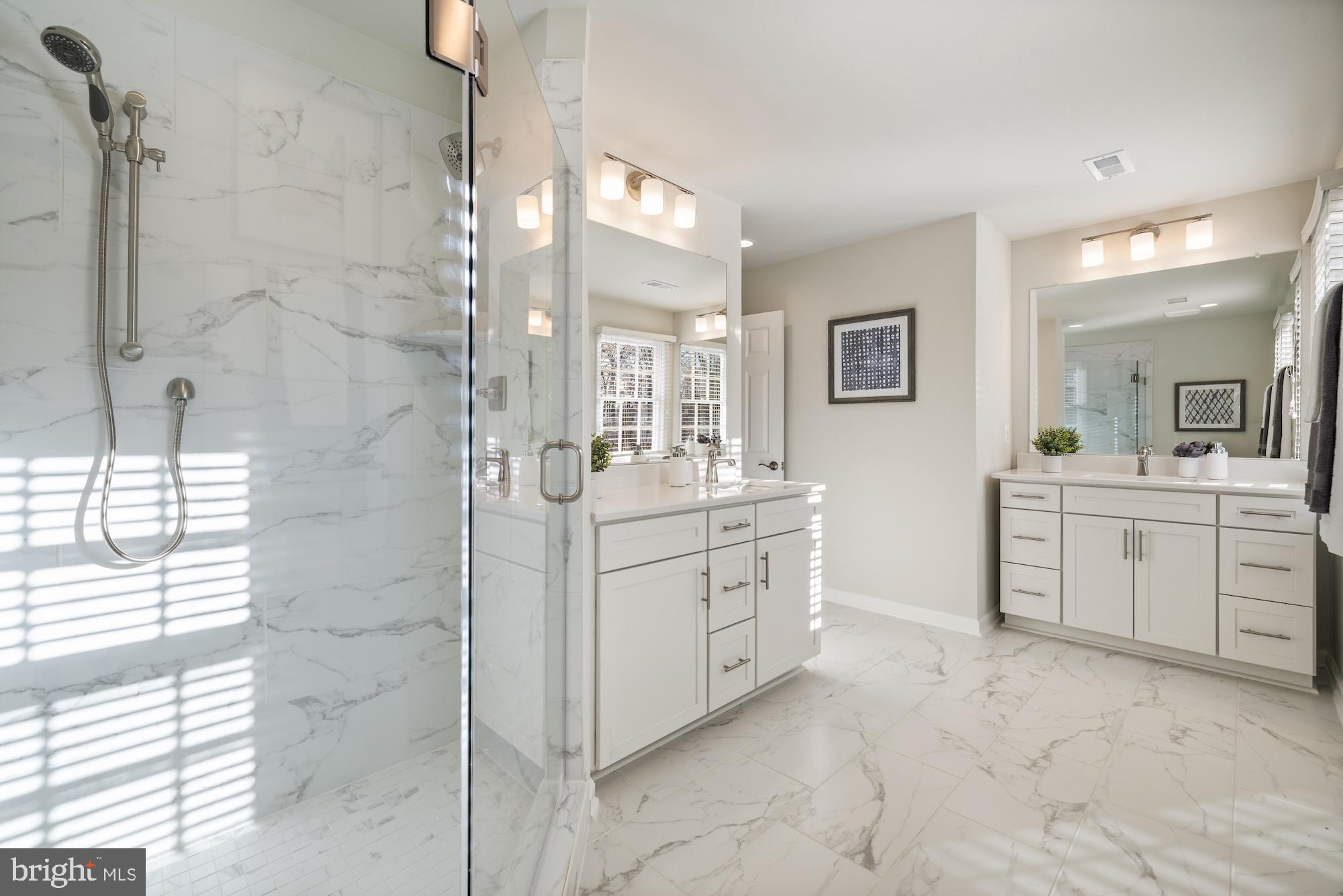 MANTUA - Residential