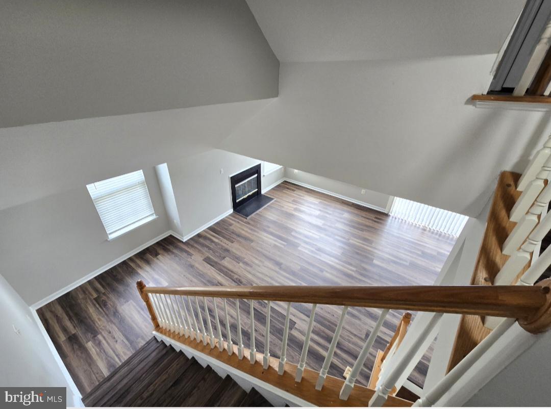 HAMPSHIRE HALL CONDO - Residential