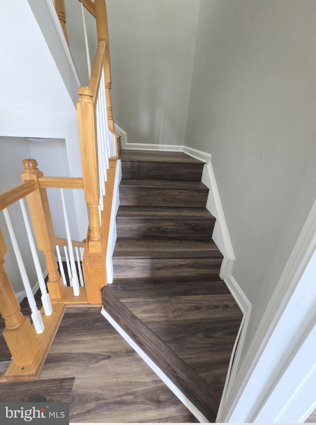 HAMPSHIRE HALL CONDO - Residential