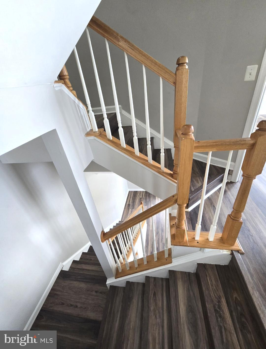 HAMPSHIRE HALL CONDO - Residential