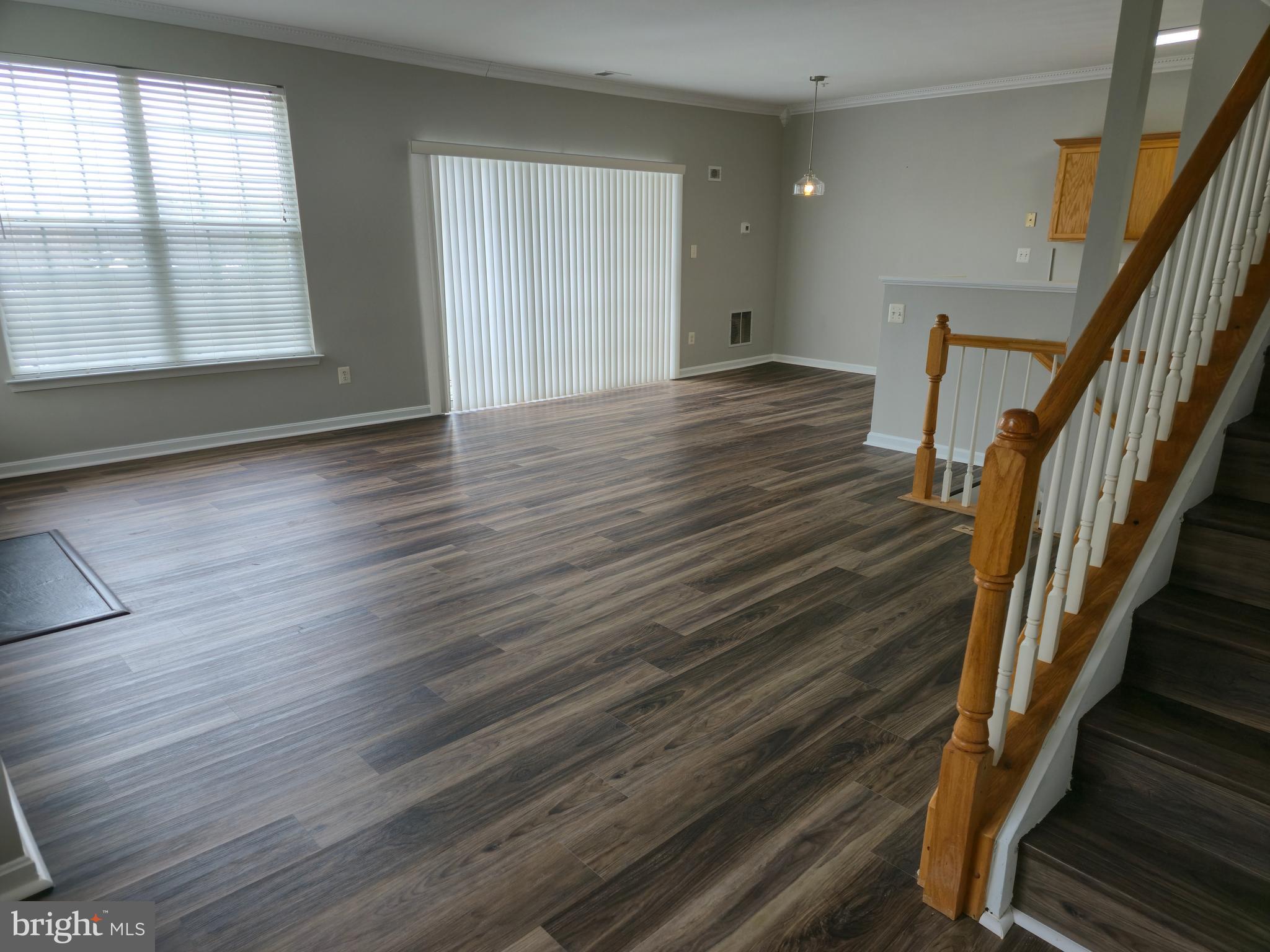 HAMPSHIRE HALL CONDO - Residential