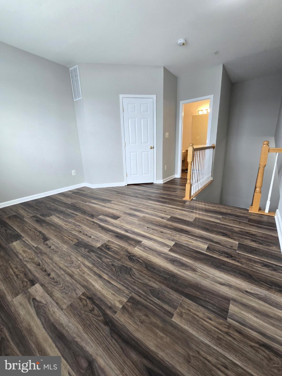 HAMPSHIRE HALL CONDO - Residential