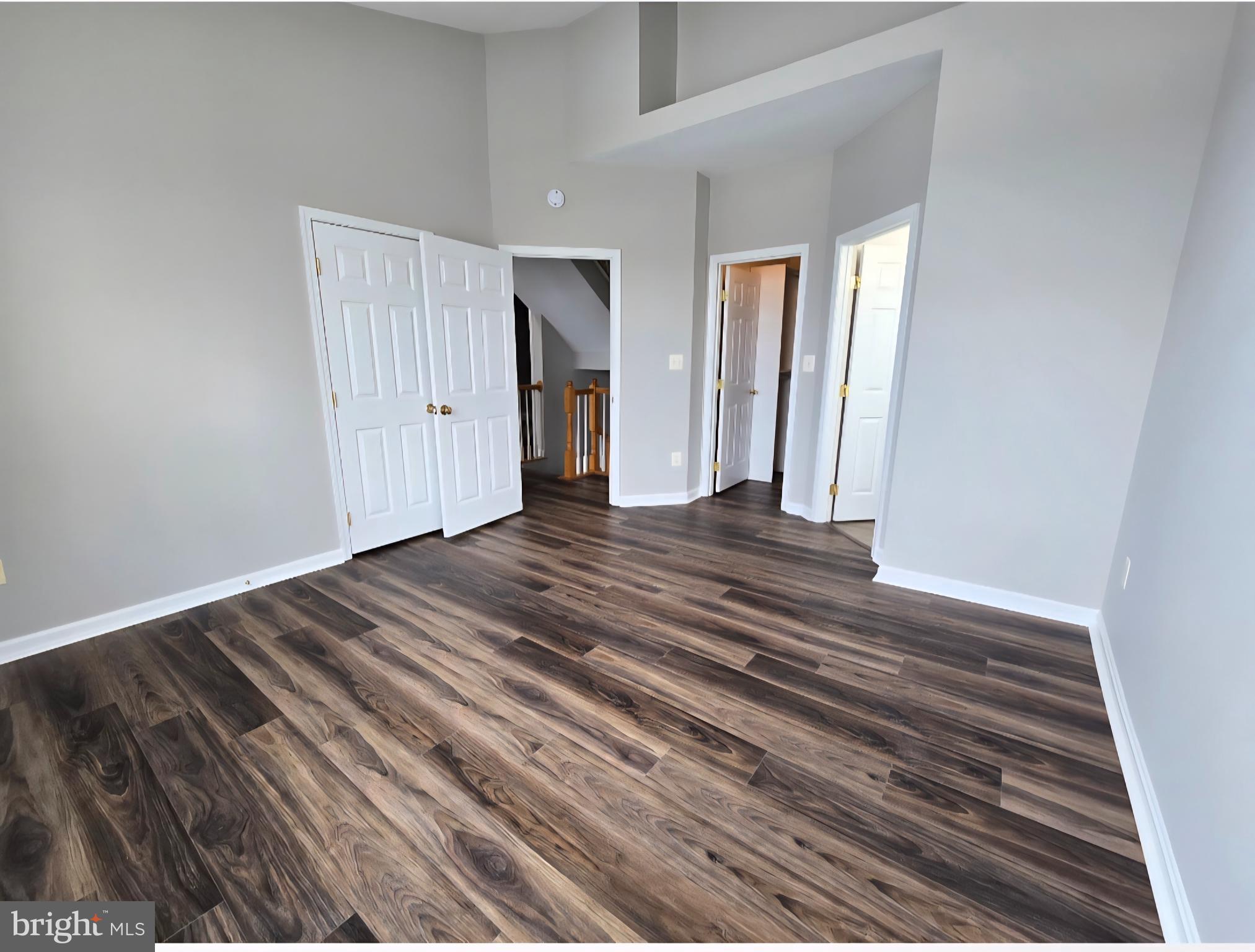 HAMPSHIRE HALL CONDO - Residential