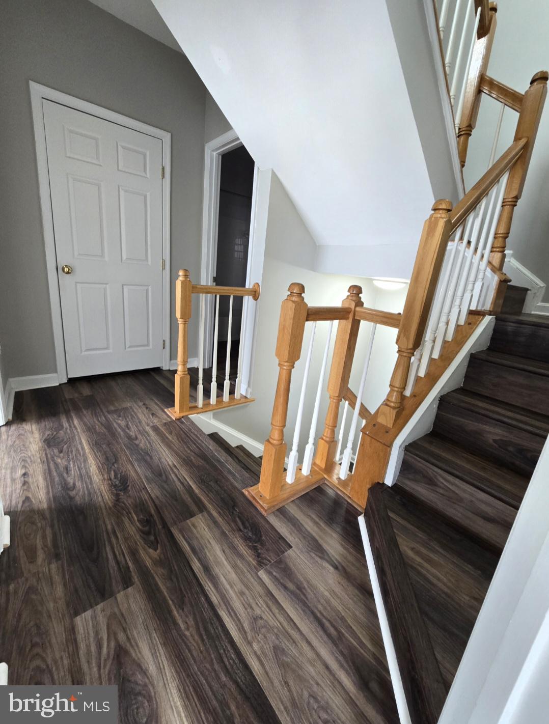 HAMPSHIRE HALL CONDO - Residential