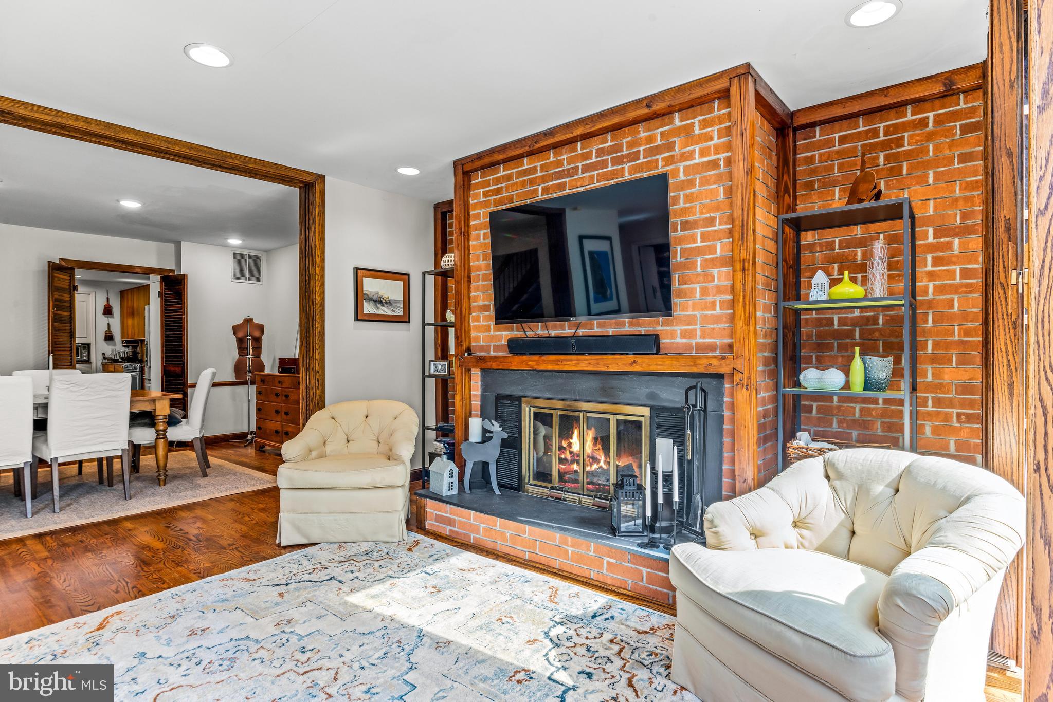 RUXTON CROSSING TOWNHSE - Residential