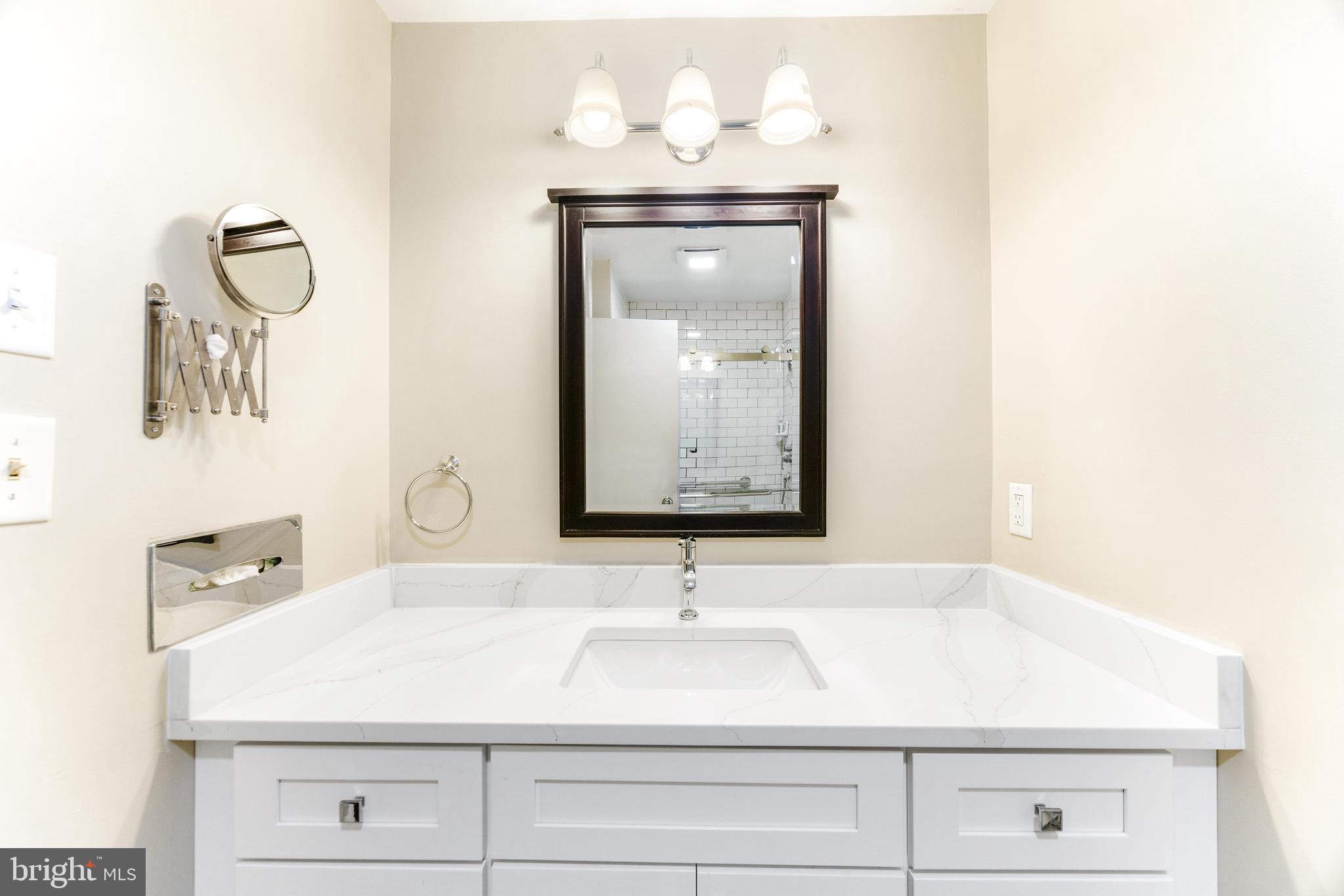 RUXTON CROSSING TOWNHSE - Residential