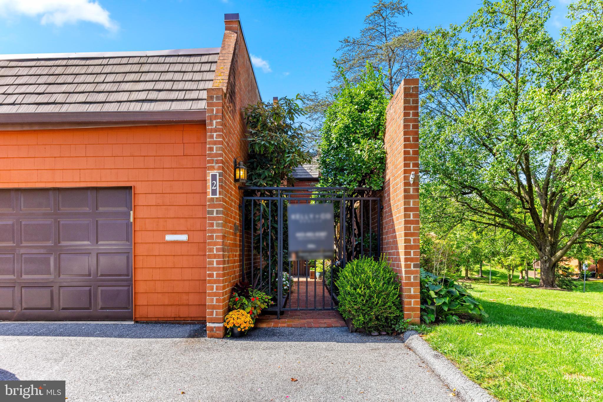 2 COLDWATER COURT
