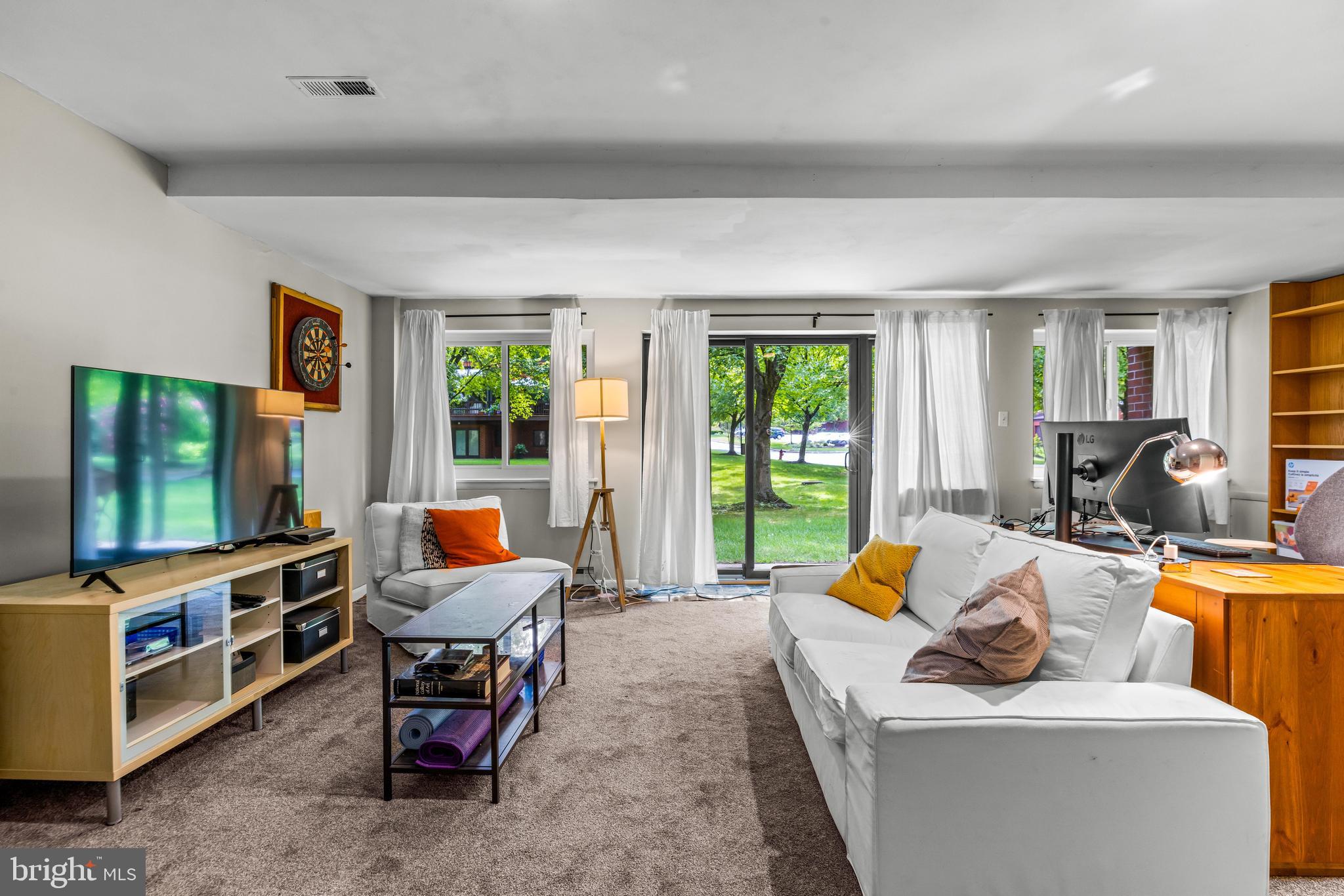 RUXTON CROSSING TOWNHSE - Residential