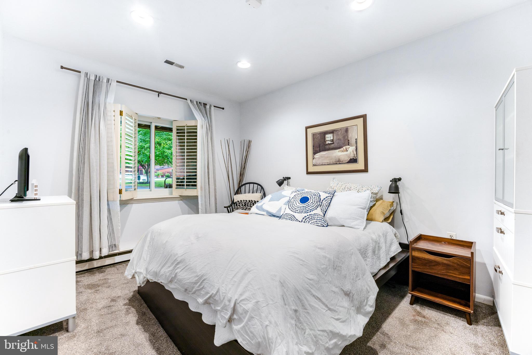 RUXTON CROSSING TOWNHSE - Residential