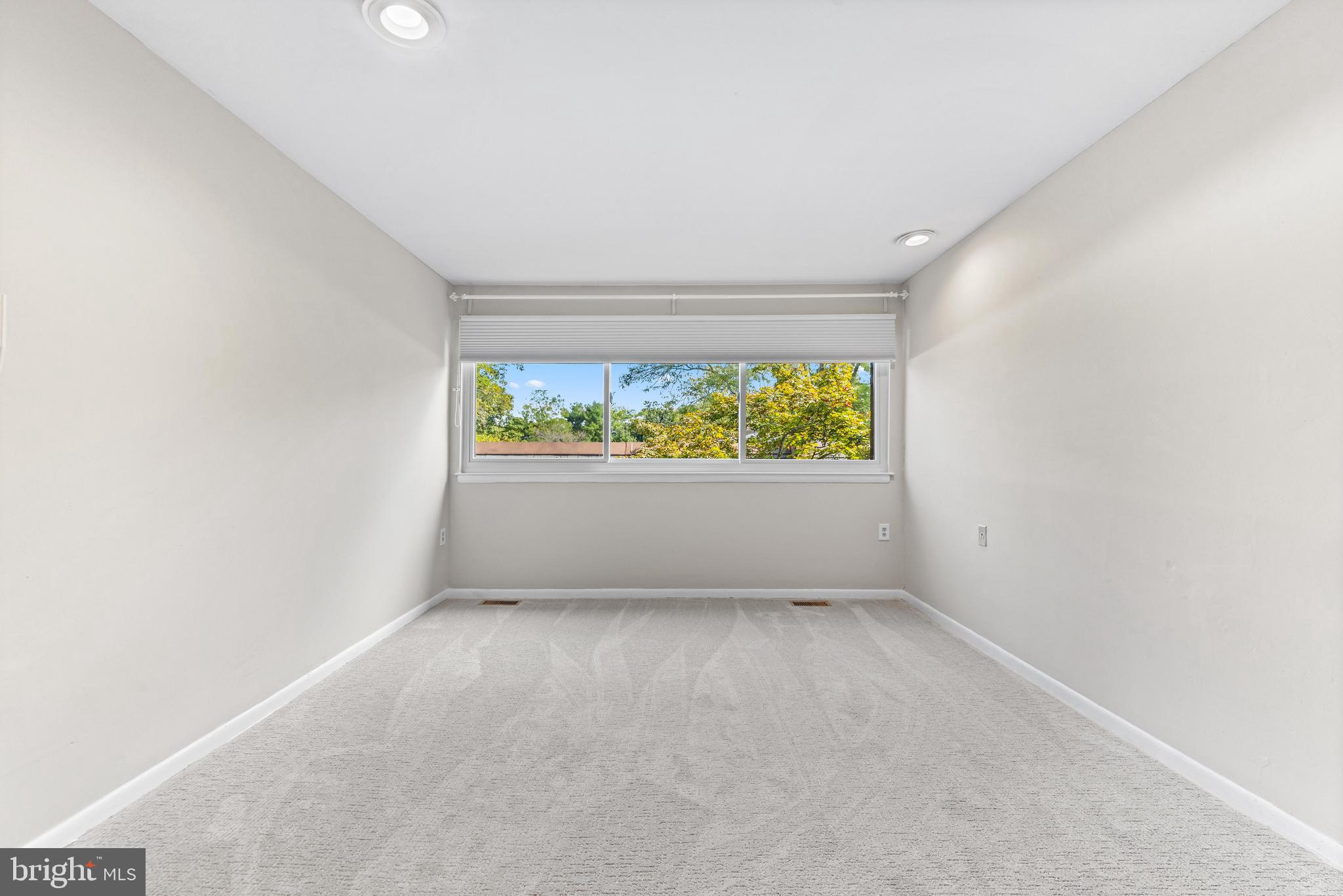 RUXTON CROSSING TOWNHSE - Residential