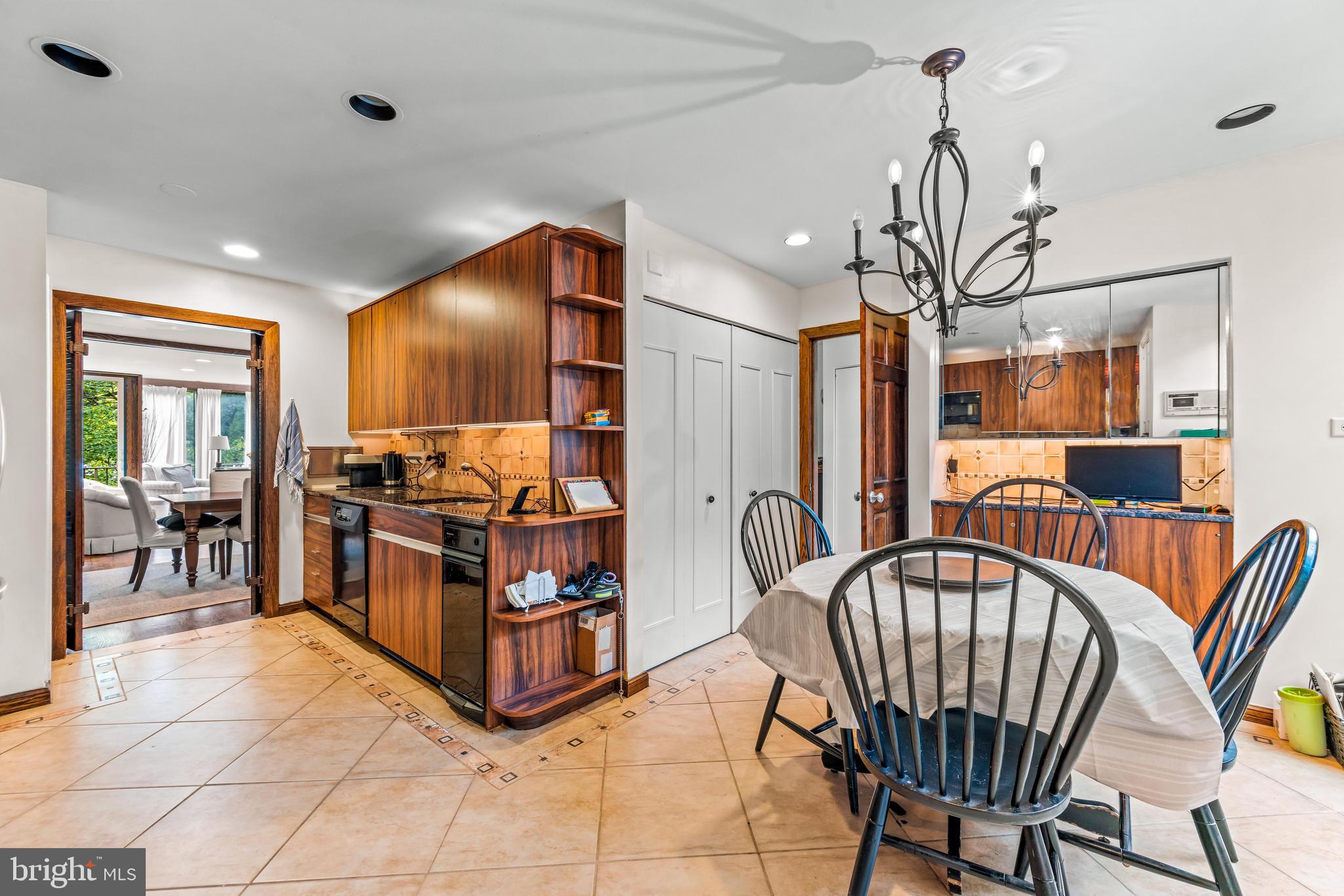 RUXTON CROSSING TOWNHSE - Residential