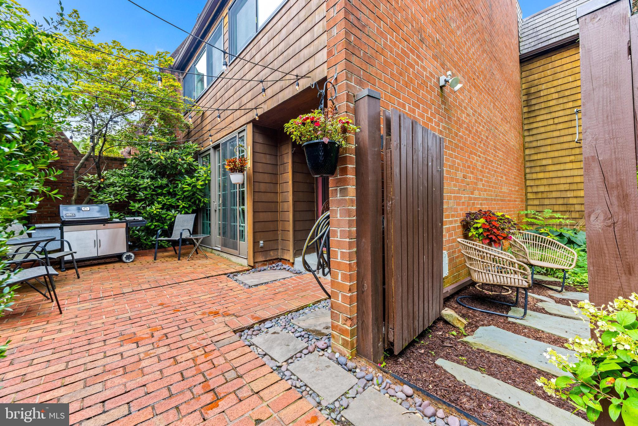 RUXTON CROSSING TOWNHSE - Residential