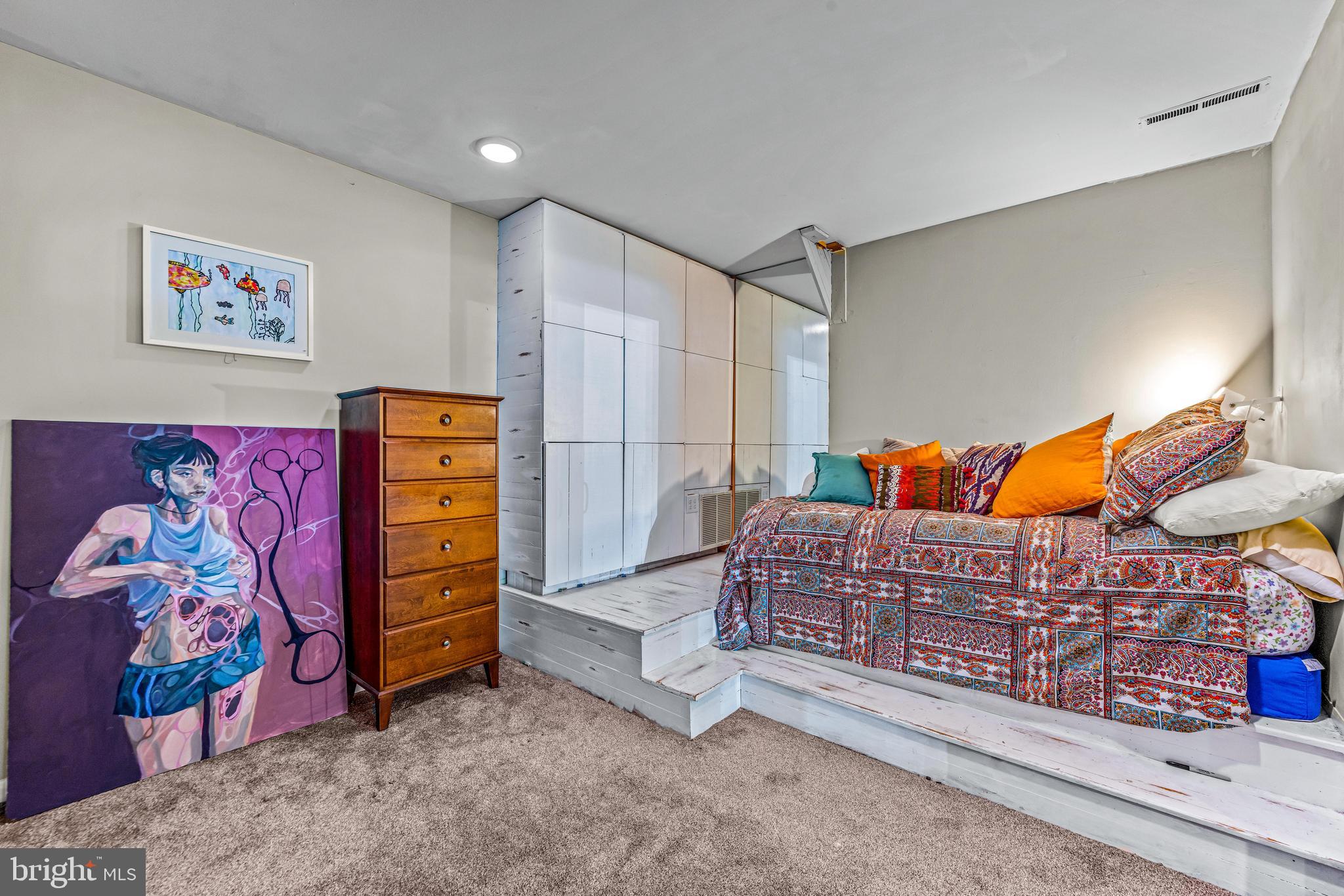 RUXTON CROSSING TOWNHSE - Residential