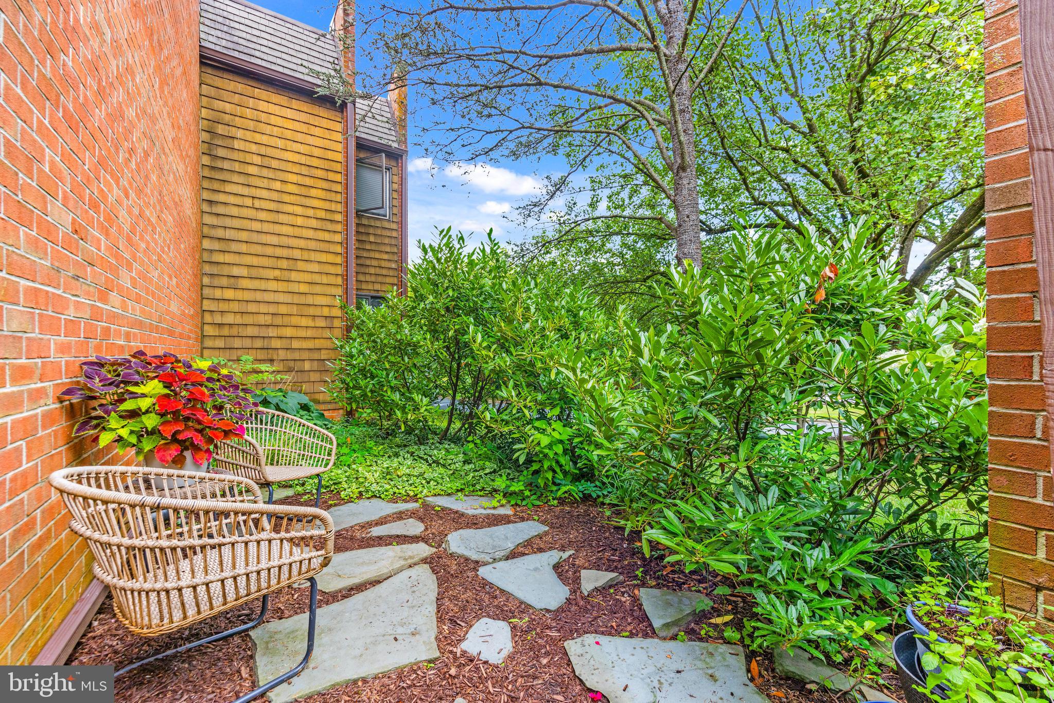 RUXTON CROSSING TOWNHSE - Residential