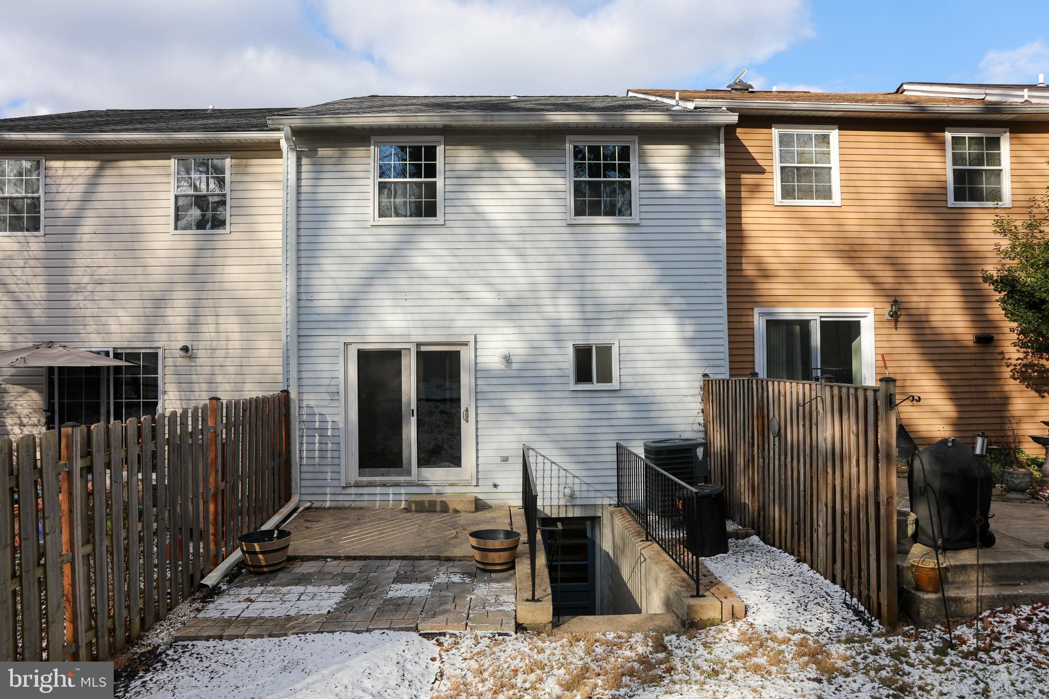 VILLAGE OAKS - Residential