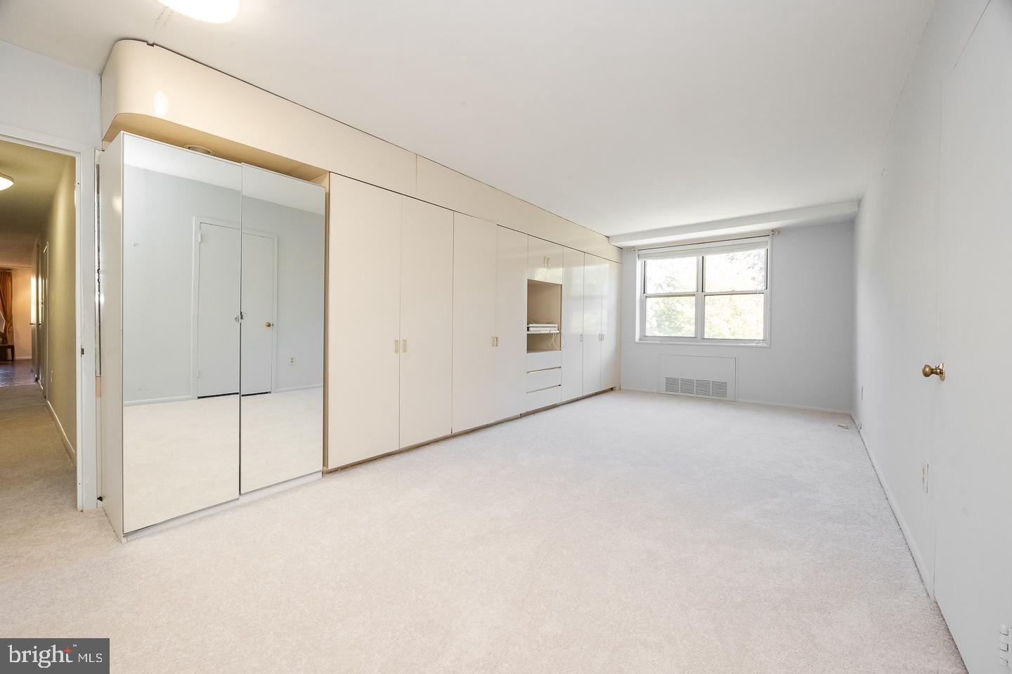 TRIANON - Residential