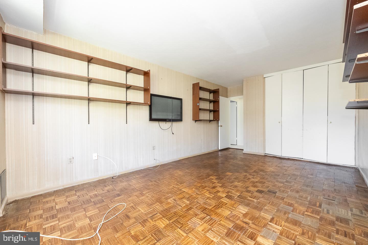 TRIANON - Residential