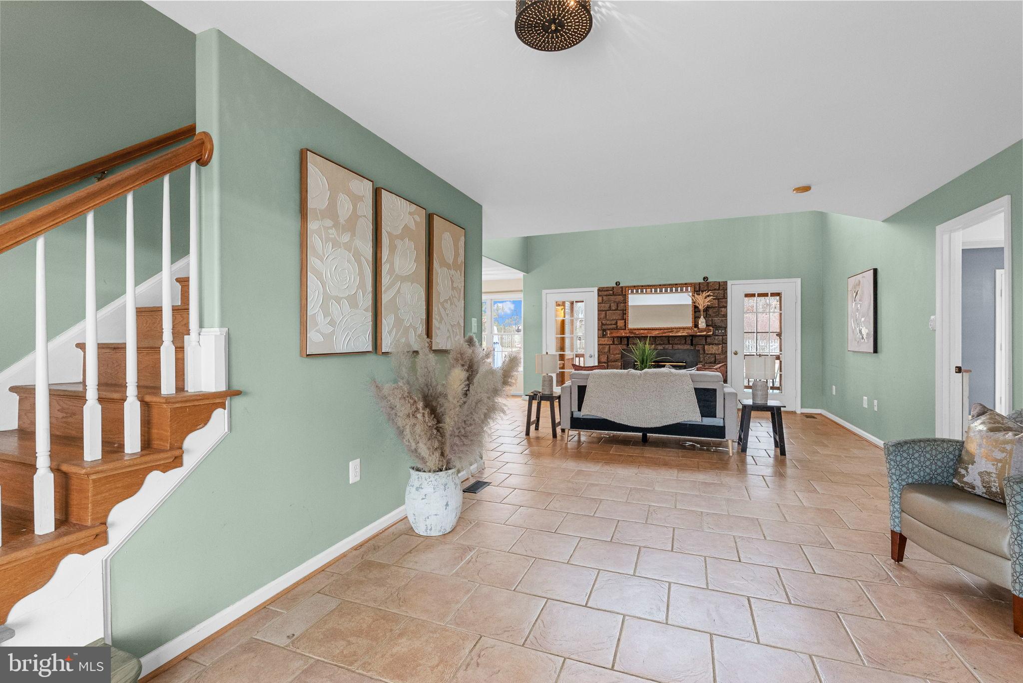 BROOKSTONE - Residential