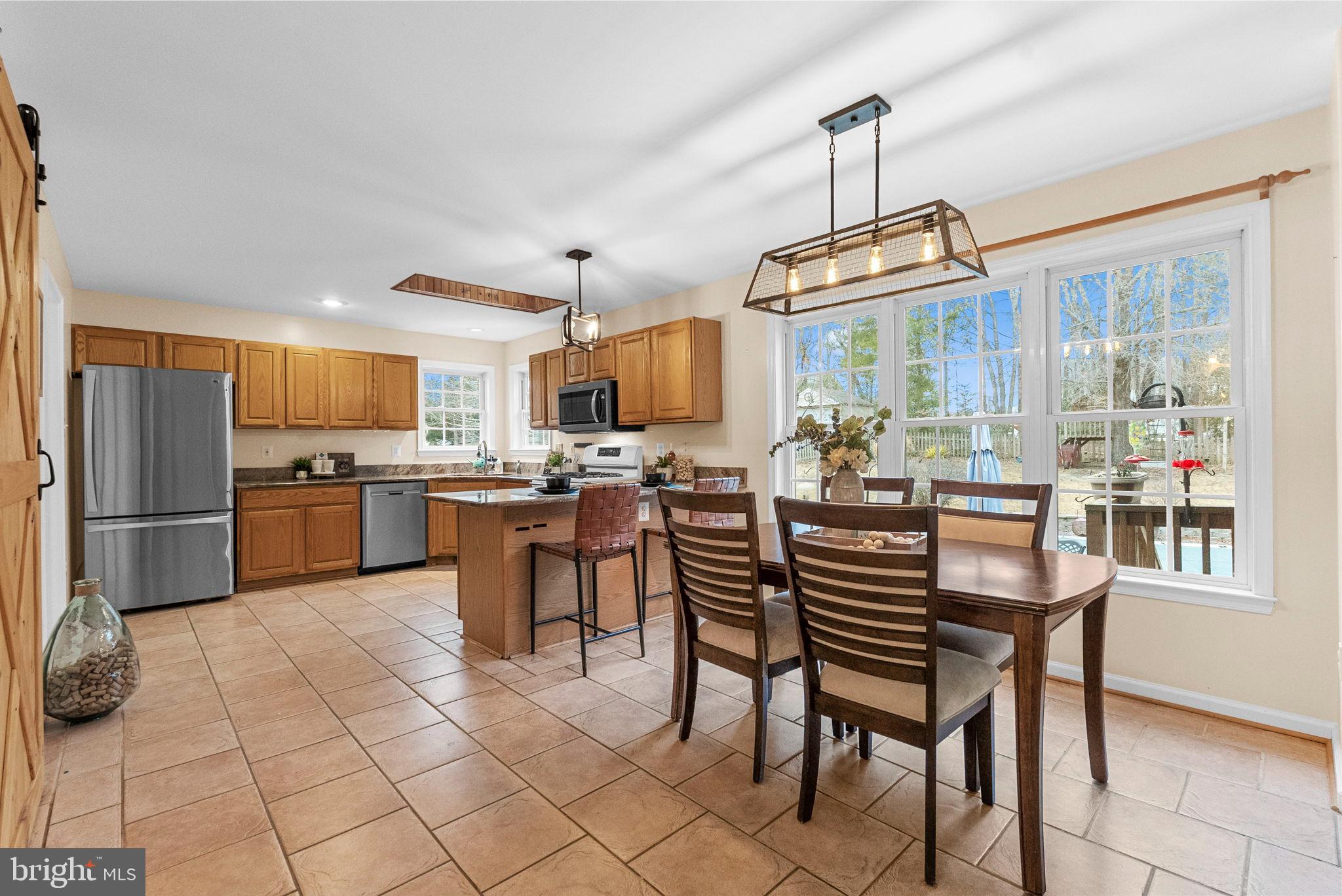 BROOKSTONE - Residential