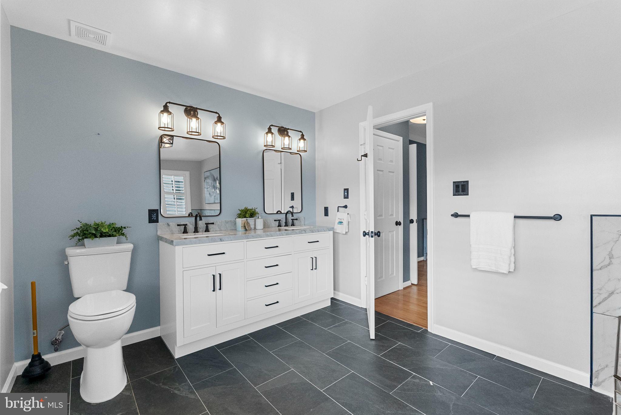 BROOKSTONE - Residential