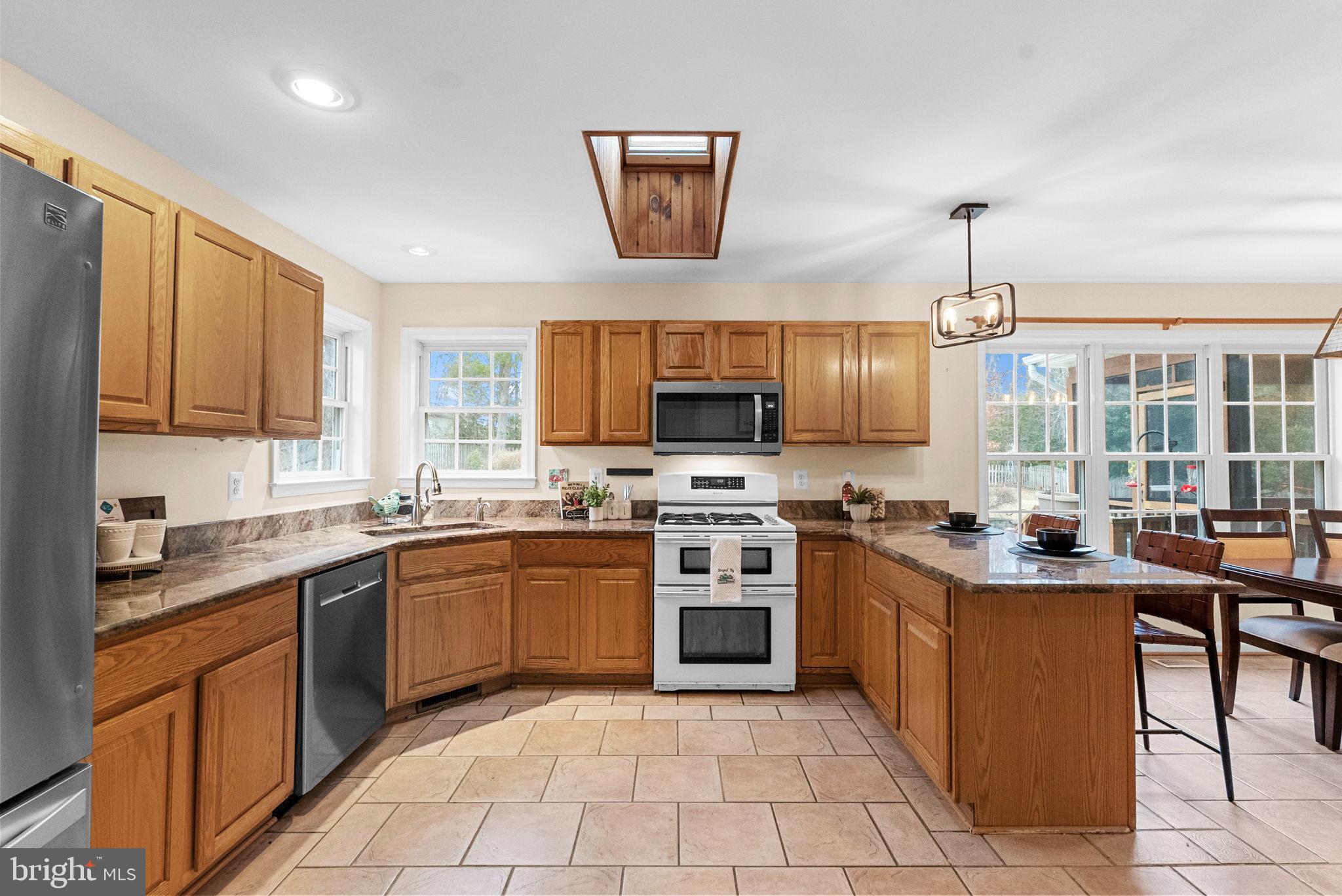 BROOKSTONE - Residential