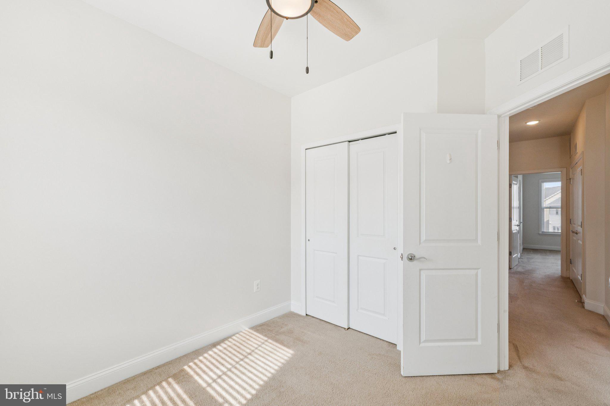 POTOMAC SHORES - Residential Lease