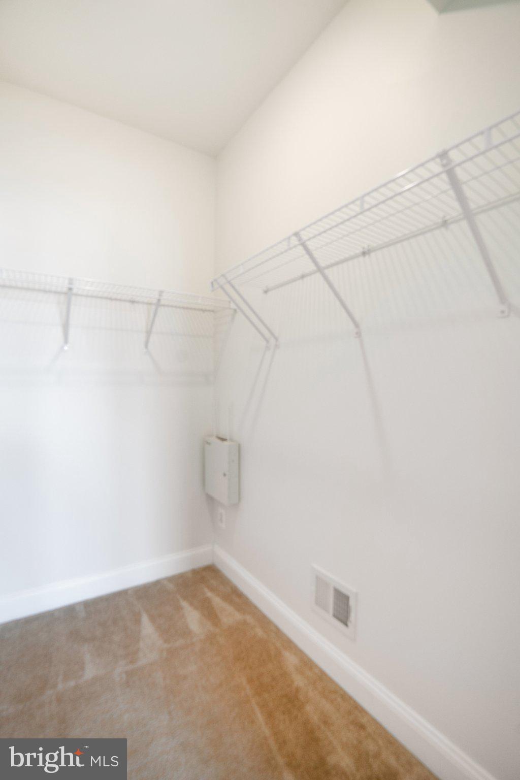 POTOMAC SHORES - Residential Lease