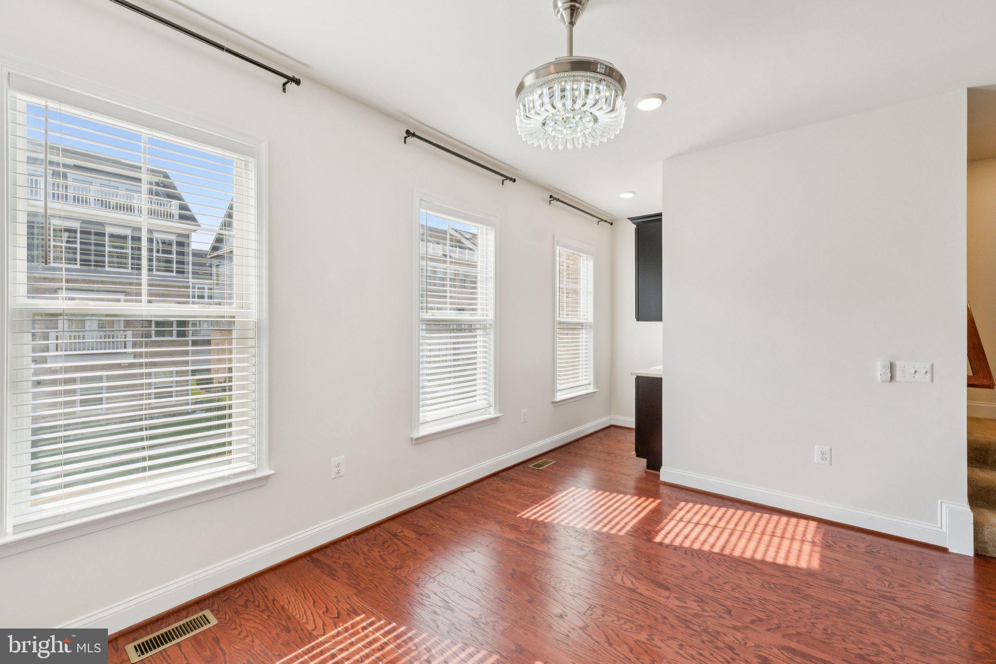 POTOMAC SHORES - Residential Lease