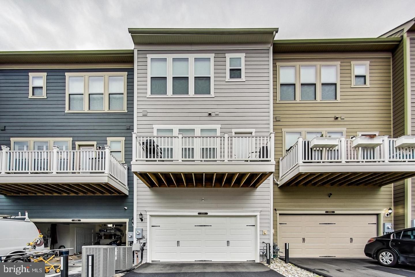 POTOMAC SHORES - Residential Lease