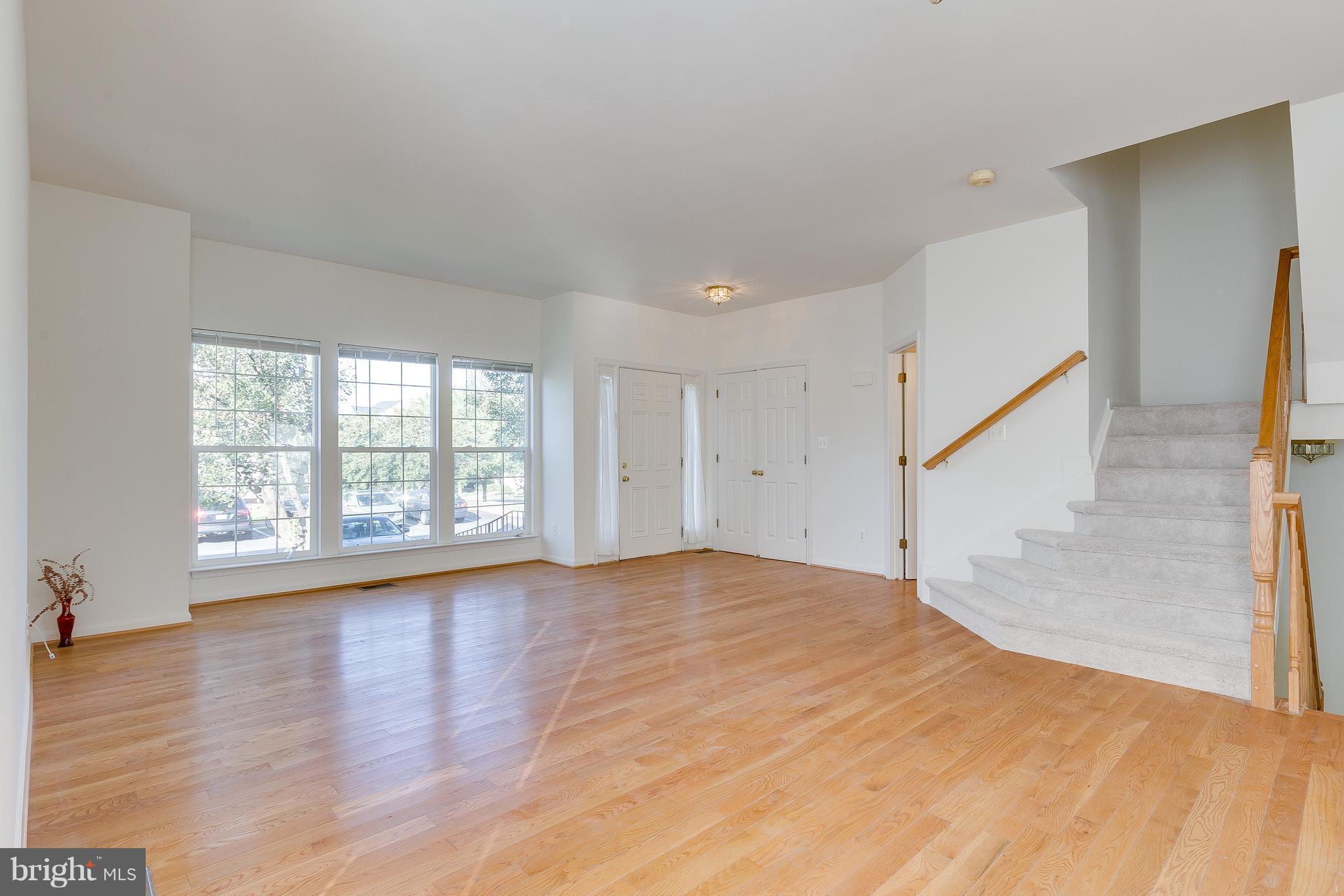 MCNAIR FARMS LANDBAY - Residential