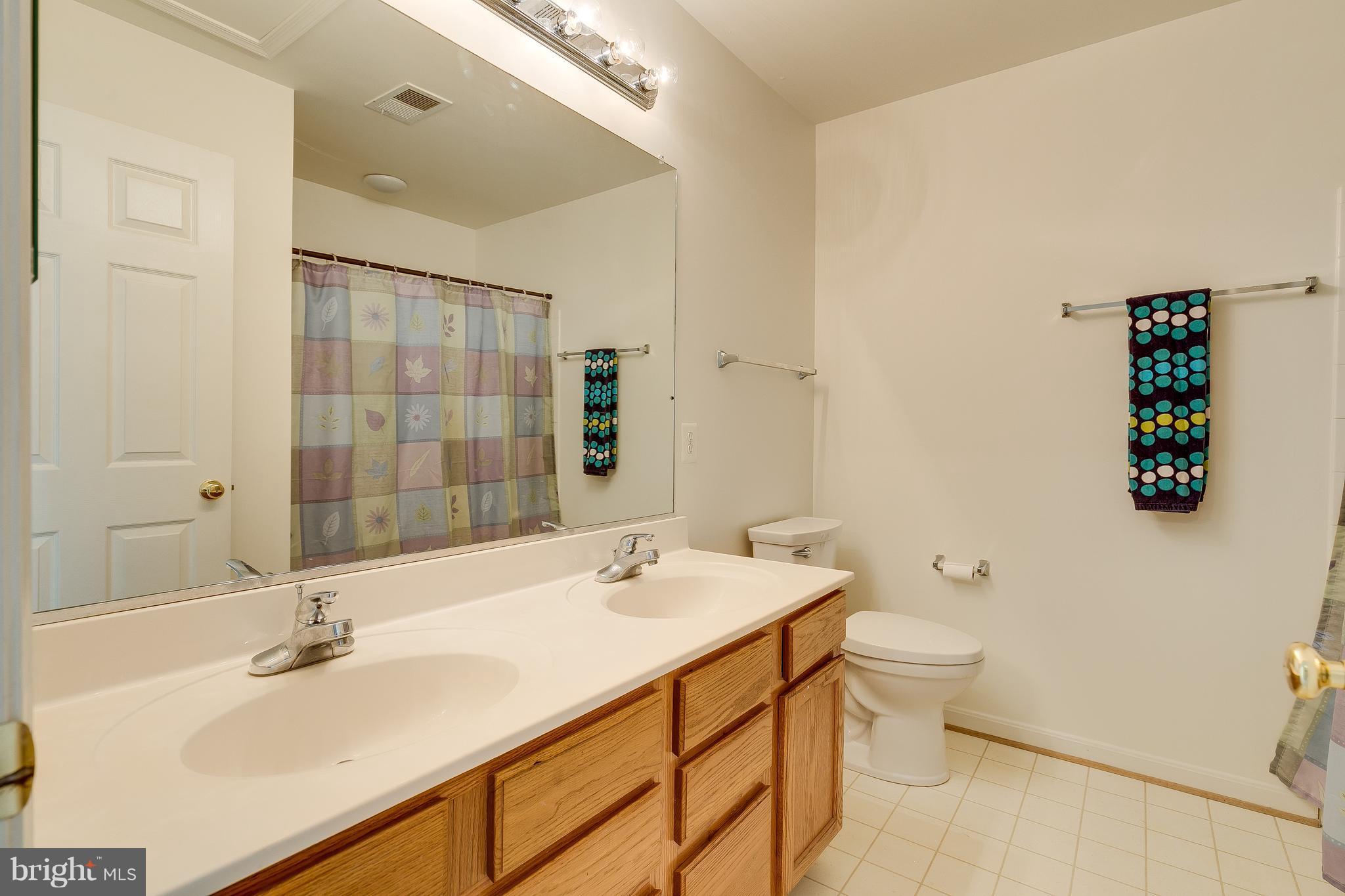 MCNAIR FARMS LANDBAY - Residential