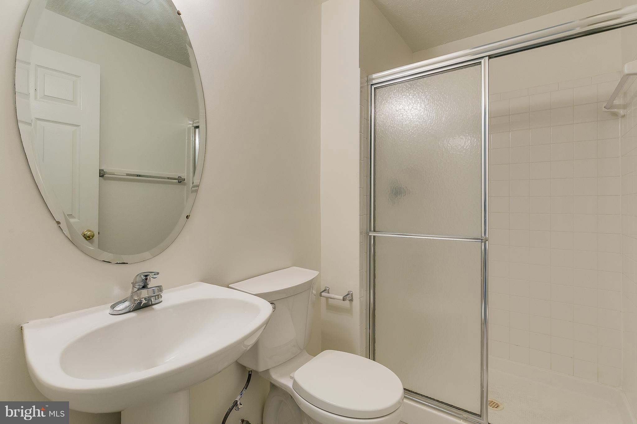 MCNAIR FARMS LANDBAY - Residential