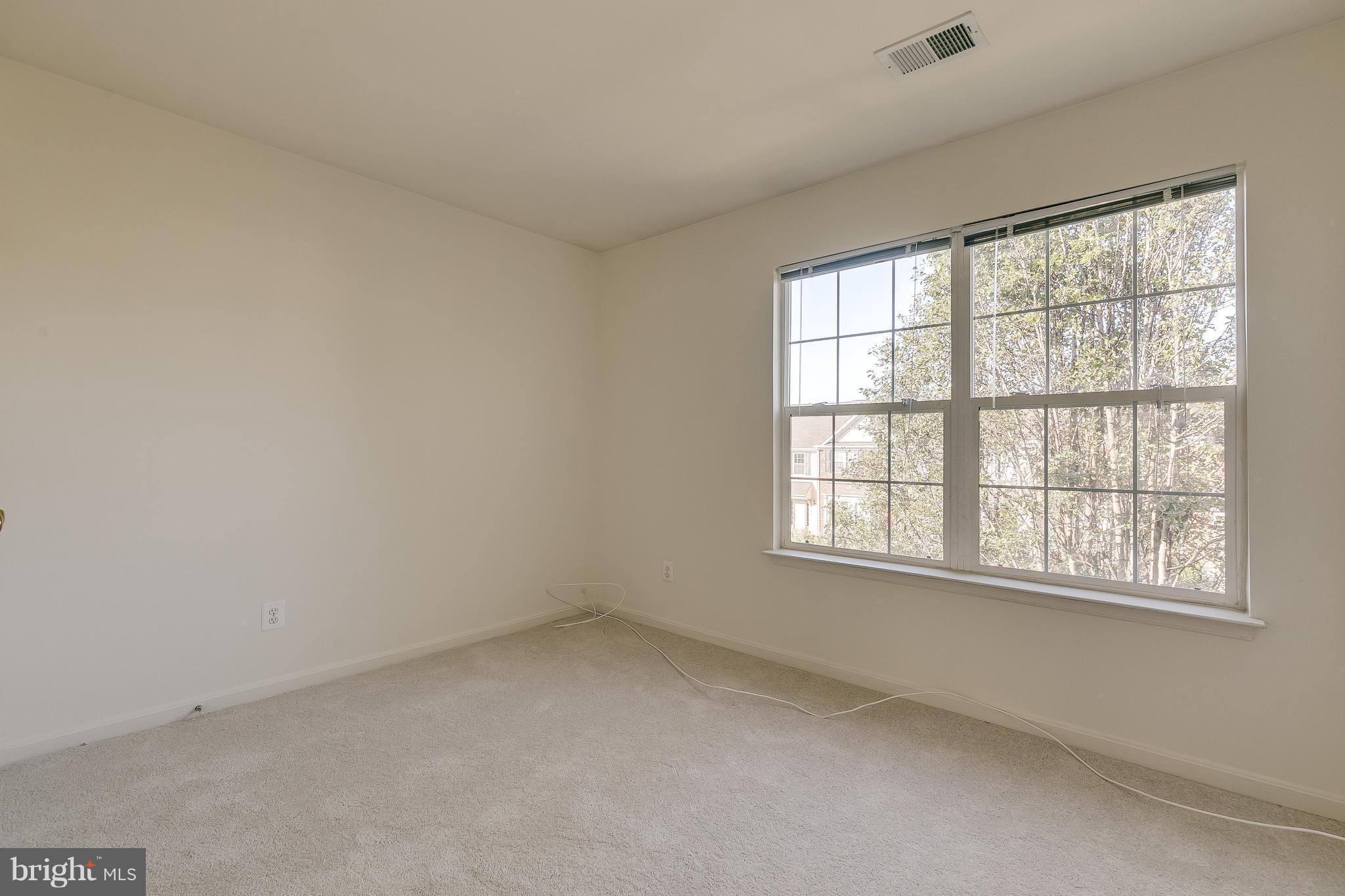 MCNAIR FARMS LANDBAY - Residential