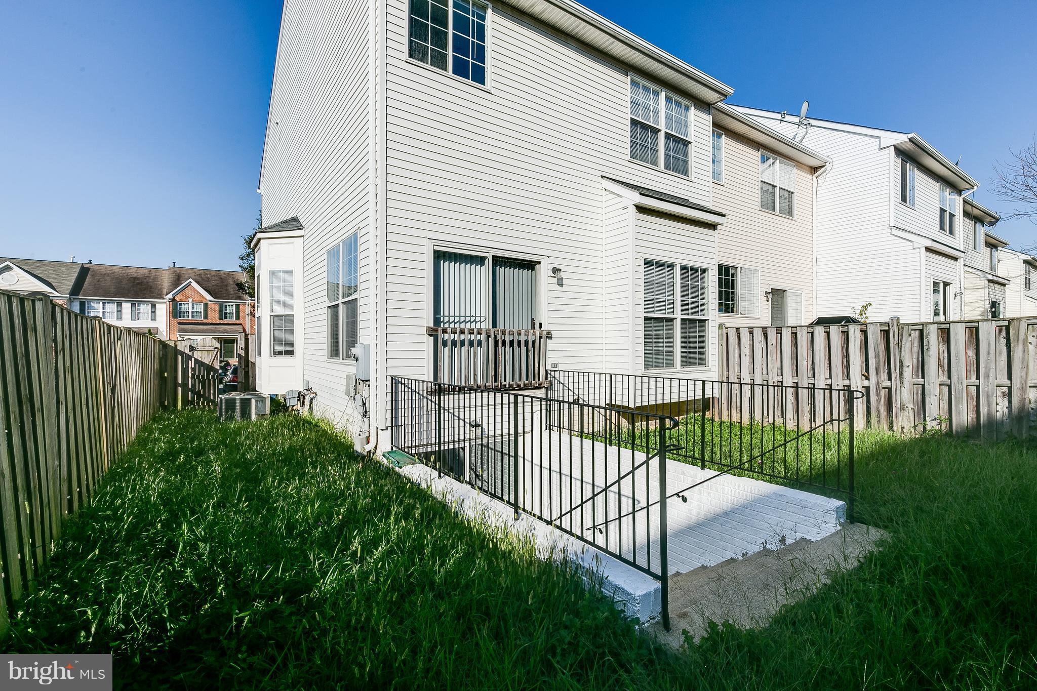 MCNAIR FARMS LANDBAY - Residential