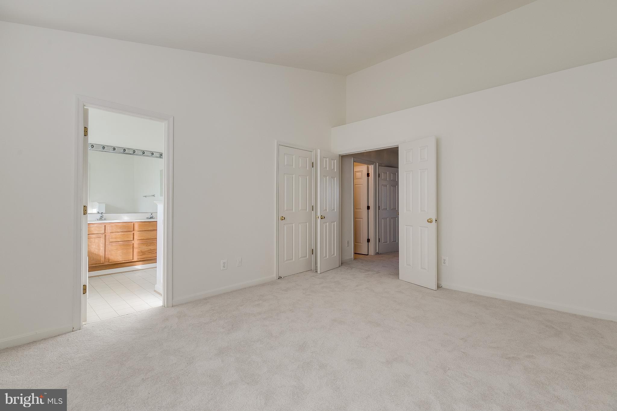 MCNAIR FARMS LANDBAY - Residential