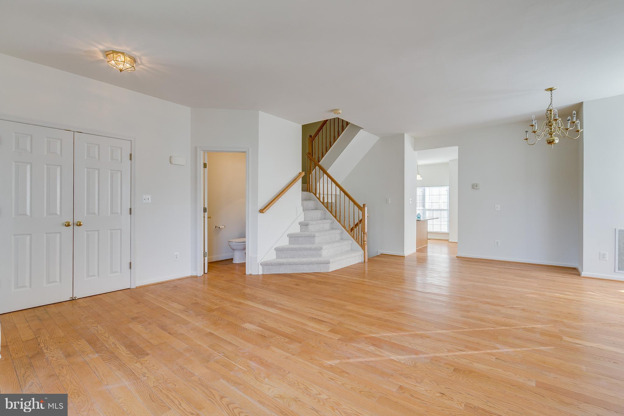 MCNAIR FARMS LANDBAY - Residential