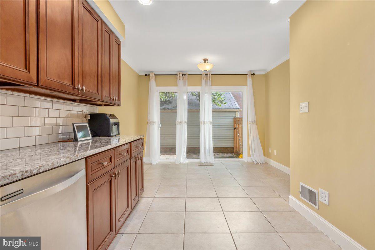 9416 AMBOY ROAD