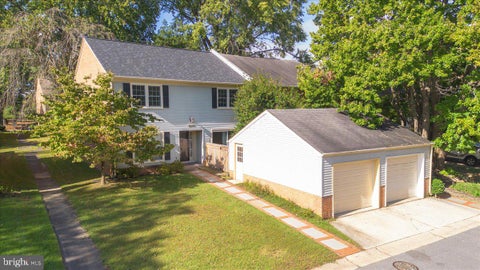 Photo of 9416 Amboy Road, GAITHERSBURG, MD 20886 (MLS # MDMC2256512)