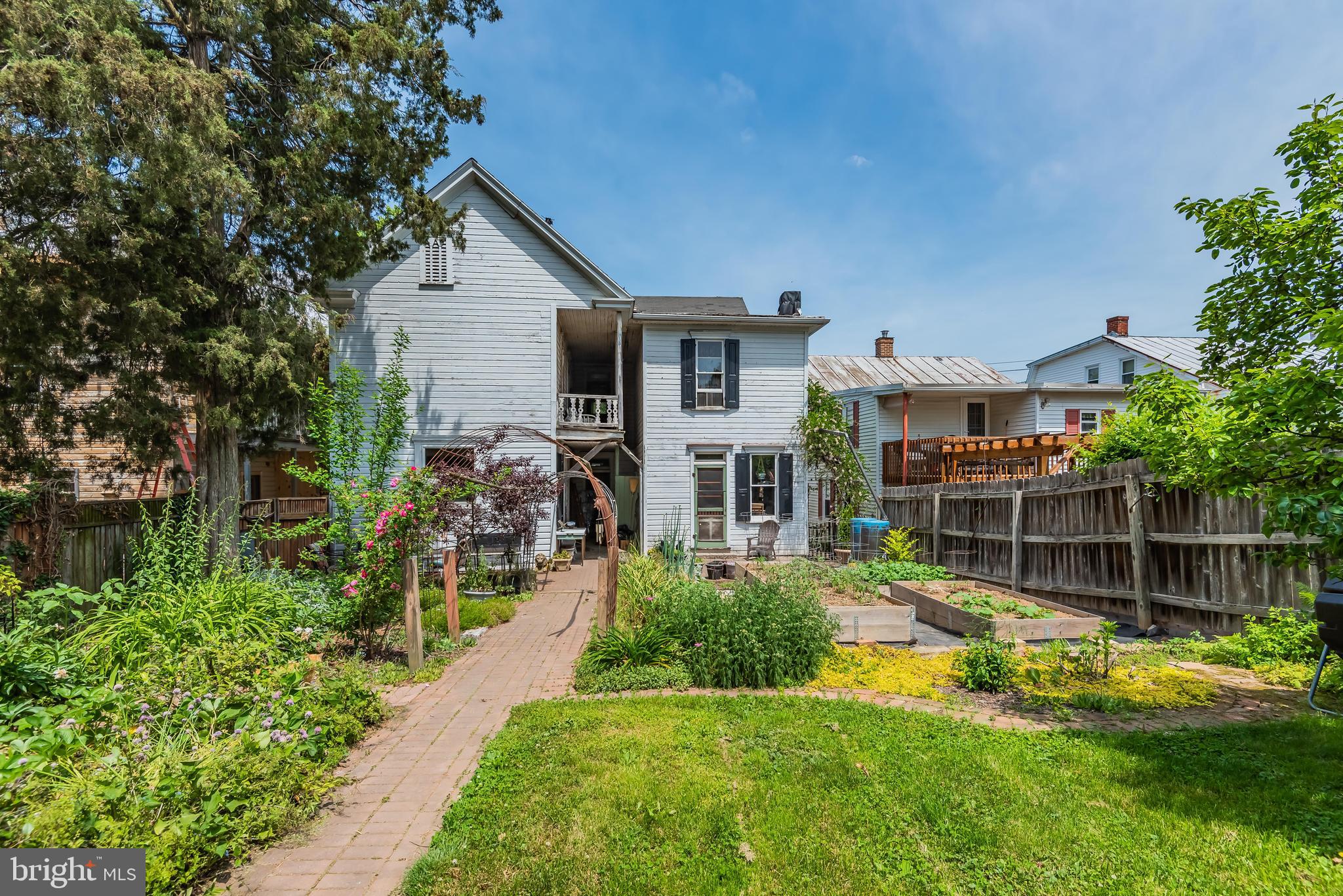NEWVILLE BOROUGH - Residential
